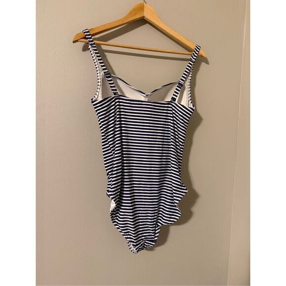 Niptuck Women's 10 Twist Front One Piece Swimsuit Blue Sorrento Stripe Nautical - Picture 9 of 14